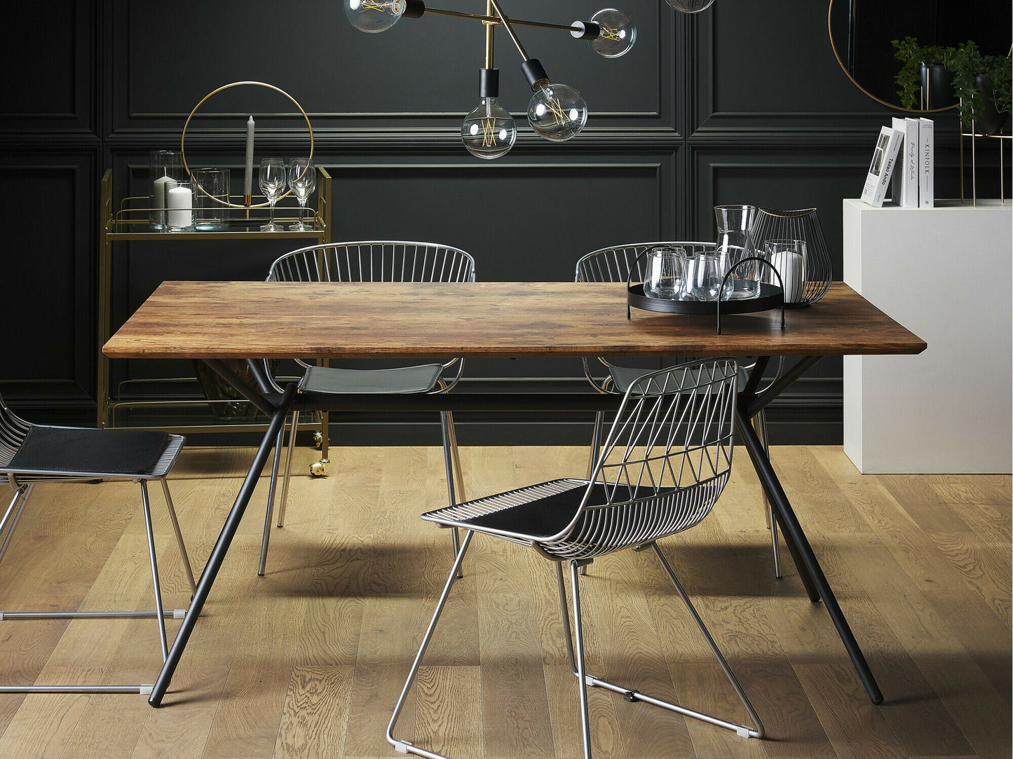 Stalas Dining Stalas 160 x 90 cm Tamsi Medis with Juoda AMSTERDAM 233050