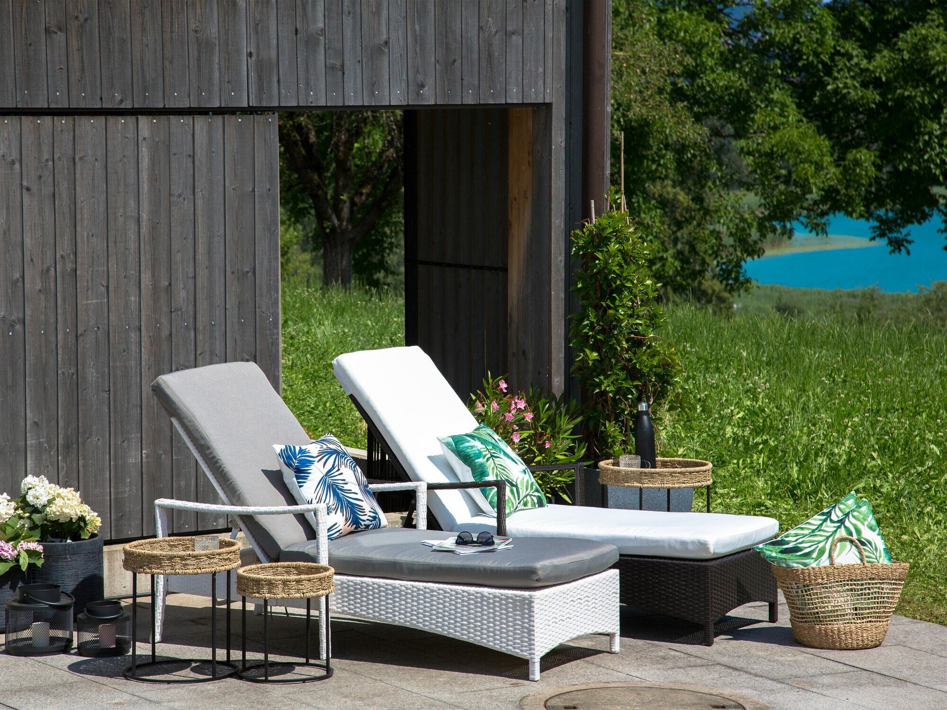 Lauko gultas PE Rattan Reclining Sun Lounger Balta VASTO 73562 (Balta)
